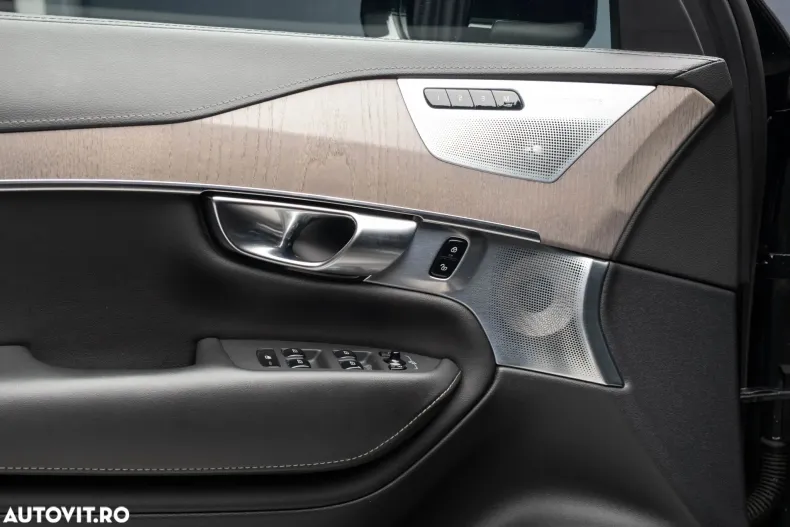 Volvo XC90 din 2022 cu 82.470 km - oferta VOL180192 - foto 22