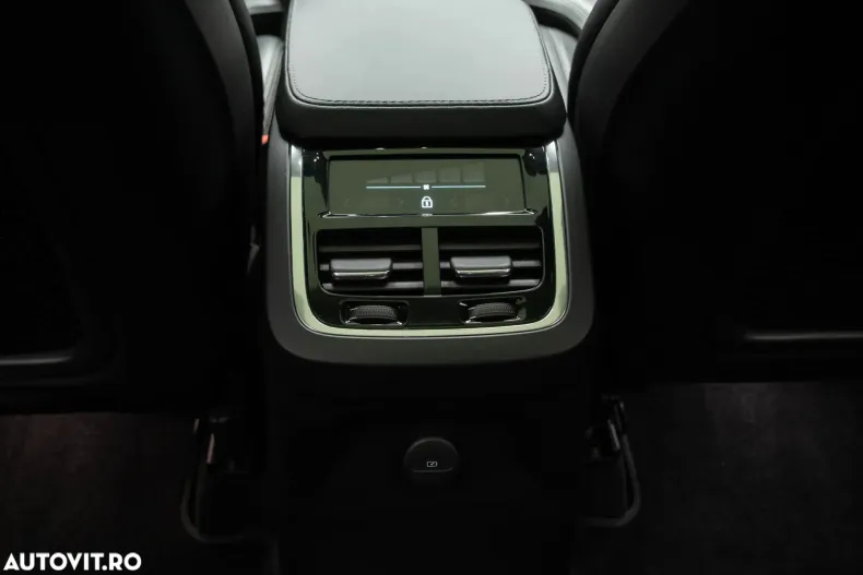 Volvo XC90 din 2022 cu 82.470 km - oferta VOL180192 - foto 34
