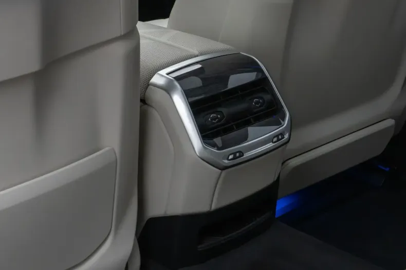 BMW M760 din 2024 cu 58.713 km - oferta BMW180205 - foto 30