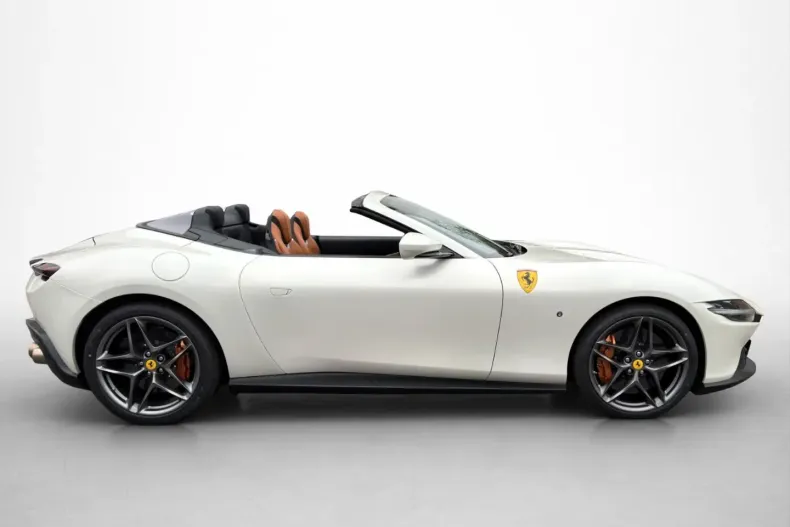 Ferrari Roma din 2024 cu 8.300 km - oferta FER180221 - foto 3
