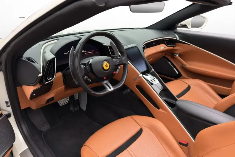 Ferrari Roma din 2024 cu 8.300 km - oferta FER180221 - foto 12