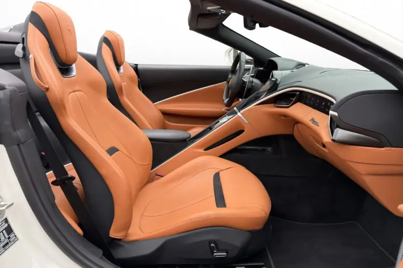 Ferrari Roma din 2024 cu 8.300 km - oferta FER180221 - foto 16