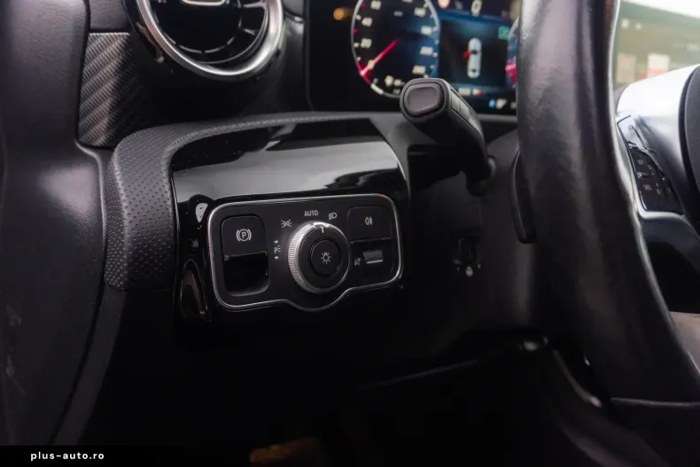 Mercedes-Benz A 220 din 2023 cu 41.221 km - oferta MER180227 - foto 13