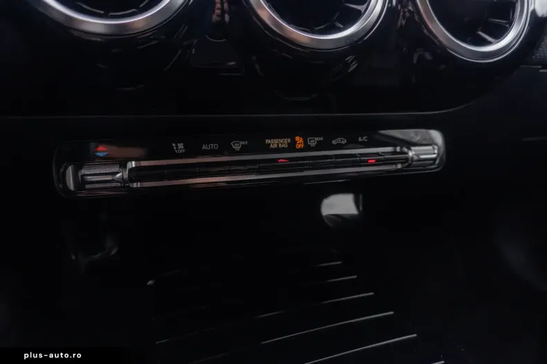 Mercedes-Benz A 220 din 2023 cu 41.221 km - oferta MER180227 - foto 25
