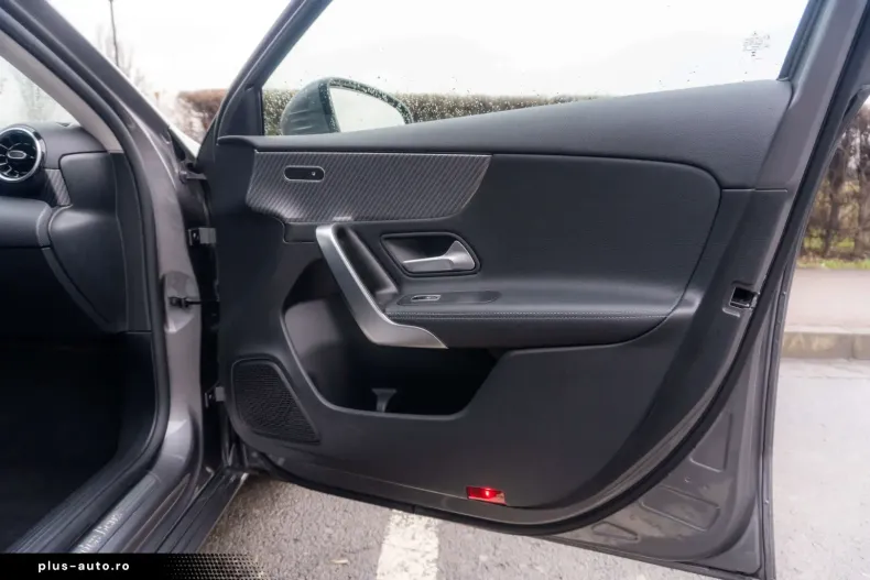 Mercedes-Benz A 220 din 2023 cu 41.221 km - oferta MER180227 - foto 28