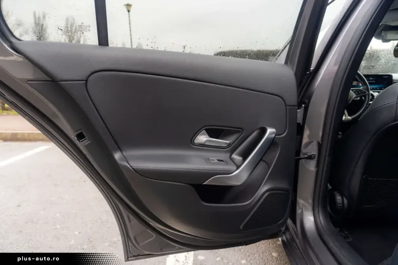 Mercedes-Benz A 220 din 2023 cu 41.221 km - oferta MER180227 - foto 30