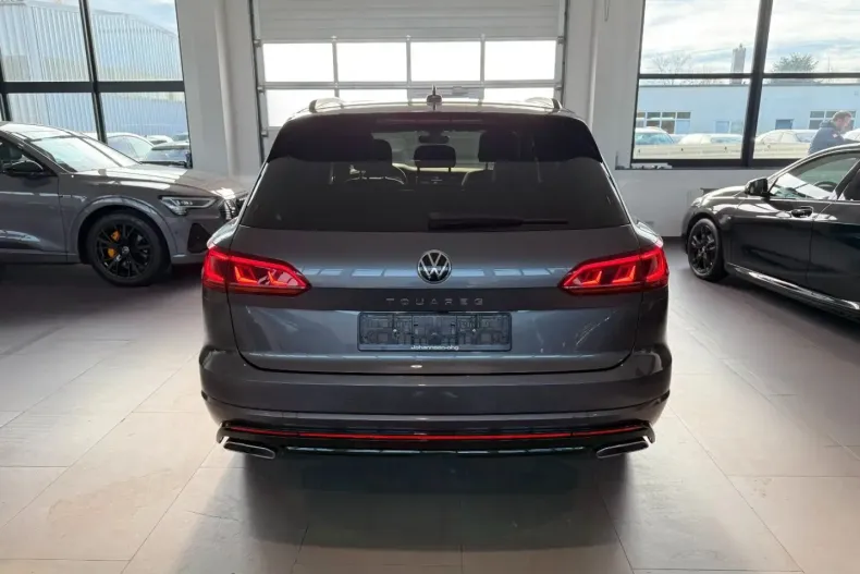 Volkswagen Touareg din 2022 cu 83.792 km - oferta VOL180232 - foto 5