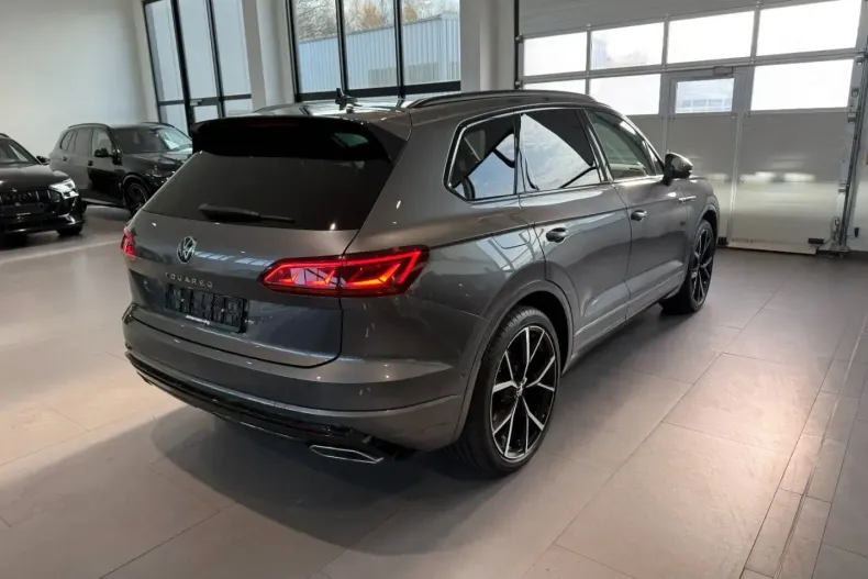 Volkswagen Touareg din 2022 cu 83.792 km - oferta VOL180232 - foto 7