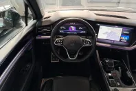 Volkswagen Touareg din 2022 cu 83.792 km - oferta VOL180232 - foto 8