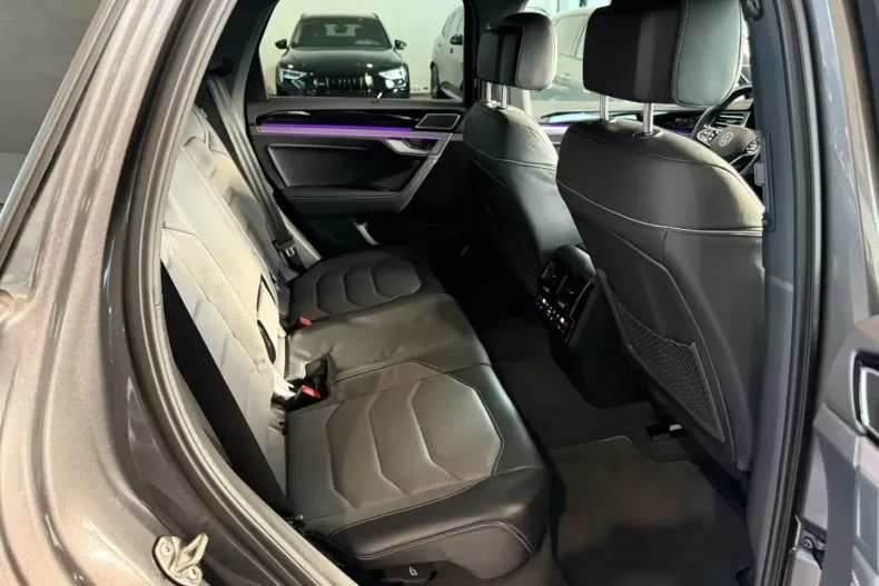 Volkswagen Touareg din 2022 cu 83.792 km - oferta VOL180232 - foto 13