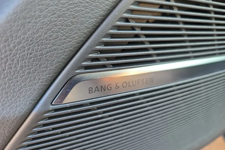 Audi Q8 din 2022 cu 76.584 km - oferta AUD180241 - foto 16