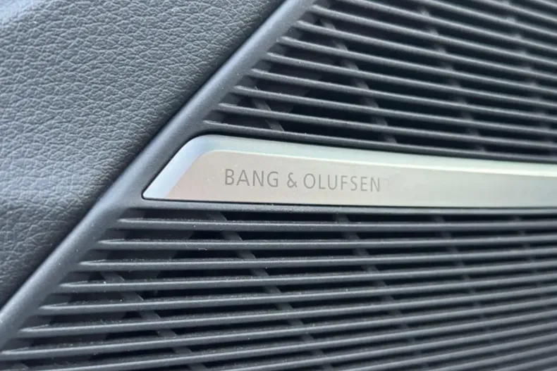 Audi Q8 din 2022 cu 84.888 km - oferta AUD180243 - foto 20