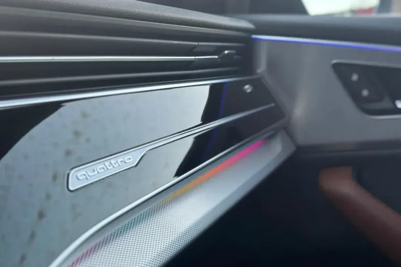 Audi Q8 din 2022 cu 84.888 km - oferta AUD180243 - foto 33