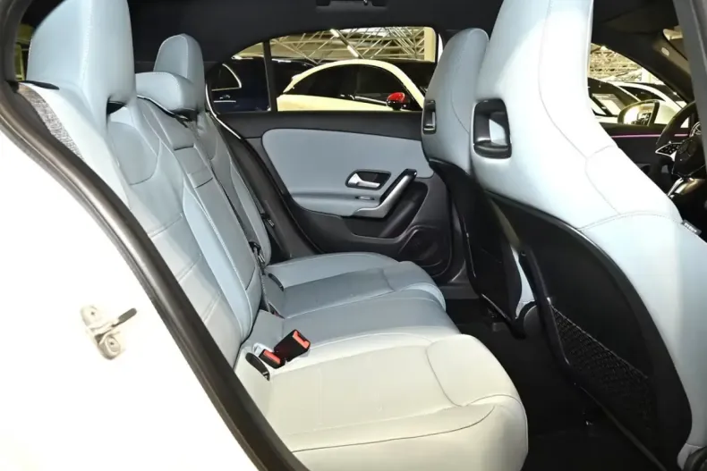 Mercedes-Benz A 250 din 2025 cu 5.000 km - oferta MER180254 - foto 11