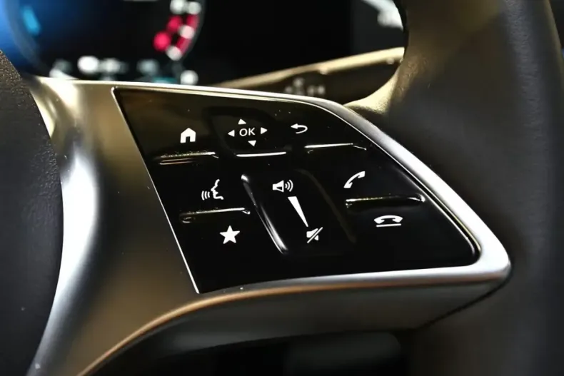 Mercedes-Benz A 250 din 2025 cu 5.000 km - oferta MER180254 - foto 17