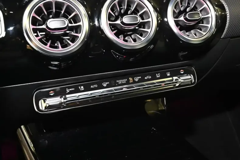 Mercedes-Benz A 250 din 2025 cu 5.000 km - oferta MER180254 - foto 20