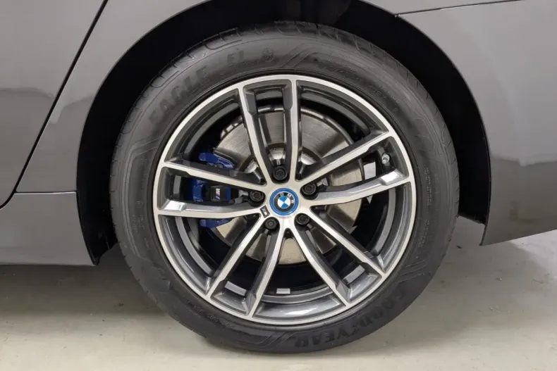 BMW 530 (Seria 5) din 2021 cu 74.091 km - oferta BMW180266 - foto 9