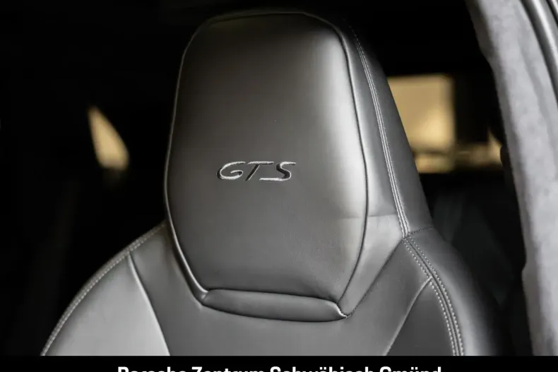 Porsche Cayenne din 2023 cu 49.500 km - oferta POR180271 - foto 21