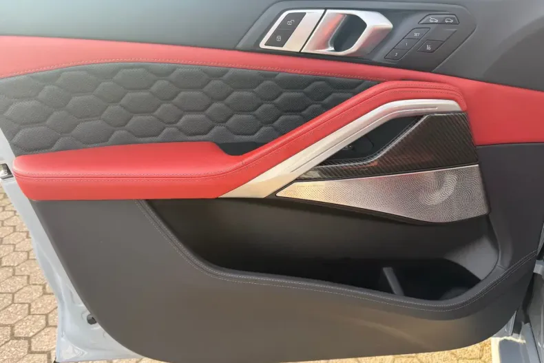 BMW X6 M (Seria X) din 2024 cu 30.200 km - oferta BMW180272 - foto 13