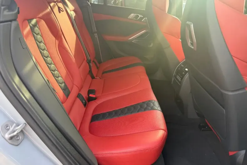 BMW X6 M (Seria X) din 2024 cu 30.200 km - oferta BMW180272 - foto 18