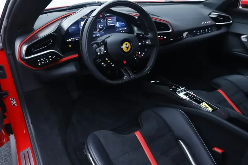 Ferrari 296 GTB din 2024 cu 1.400 km - oferta FER180281 - foto 8