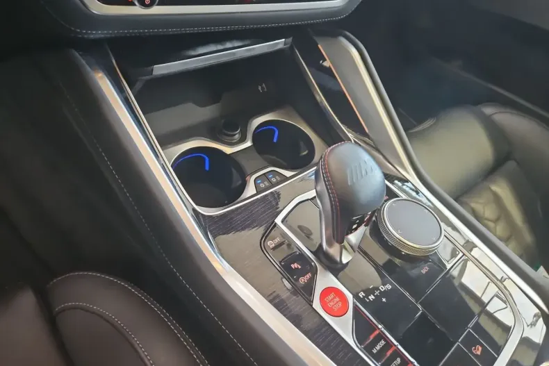 BMW X6 M (Seria X) din 2025 cu 16.363 km - oferta BMW180285 - foto 22