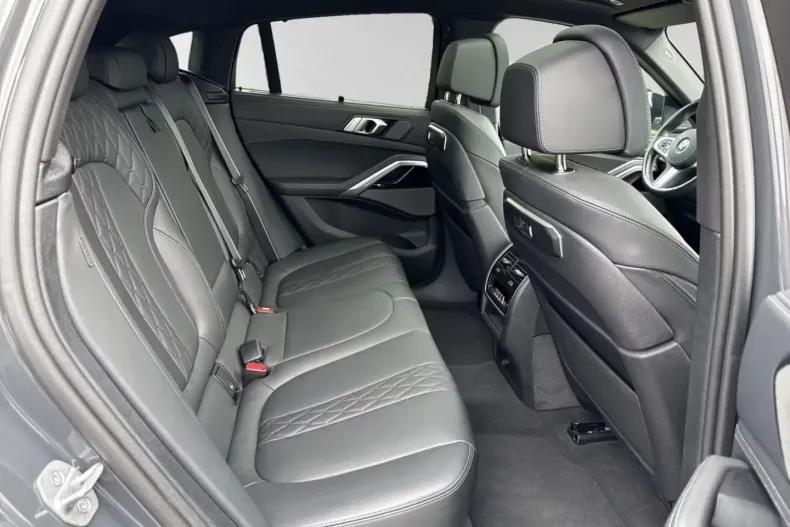 BMW X6 (Seria X) din 2023 cu 24.344 km - oferta BMW180300 - foto 9