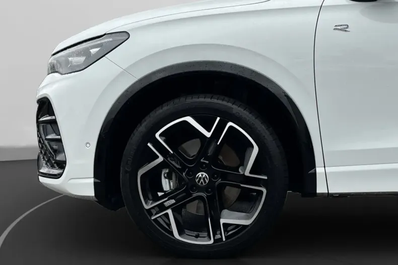 Volkswagen Tiguan din 2024 cu 19.700 km - oferta VOL180301 - foto 9