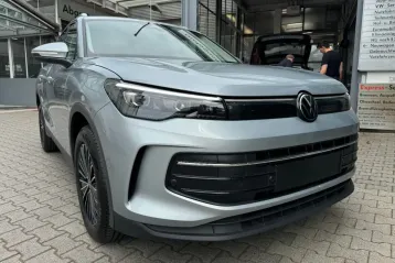 Volkswagen Tiguan din 2024 - oferta VOL180303