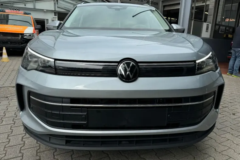 Volkswagen Tiguan din 2024 cu 17.865 km - oferta VOL180303 - foto 31