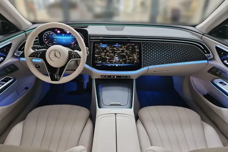 Mercedes-Benz E 450 (Clasa E) din 2024 cu 29.750 km - oferta MER180317 - foto 10