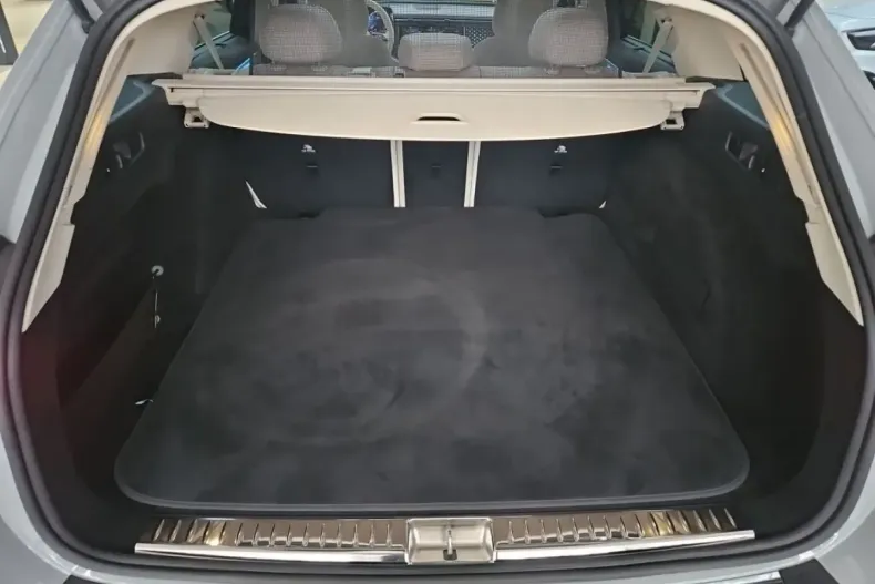 Mercedes-Benz E 450 (Clasa E) din 2024 cu 29.750 km - oferta MER180317 - foto 12