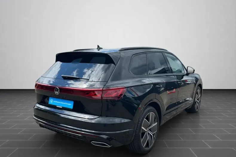 Volkswagen Touareg din 2024 cu 32.300 km - oferta VOL180321 - foto 2