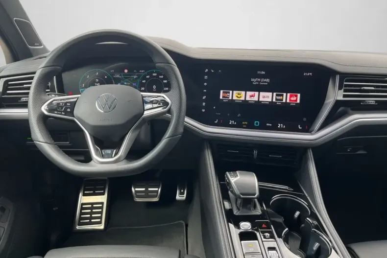 Volkswagen Touareg din 2024 cu 32.300 km - oferta VOL180321 - foto 3