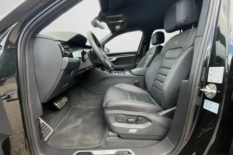 Volkswagen Touareg din 2024 cu 32.300 km - oferta VOL180321 - foto 12