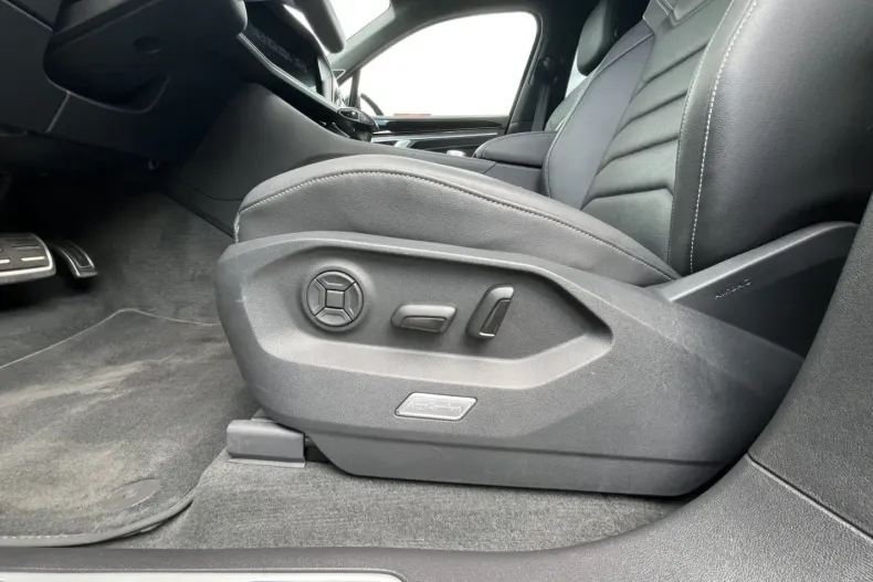 Volkswagen Touareg din 2024 cu 32.300 km - oferta VOL180321 - foto 16