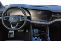Volkswagen Touareg din 2023 cu 81.900 km - oferta VOL180322 - foto 6