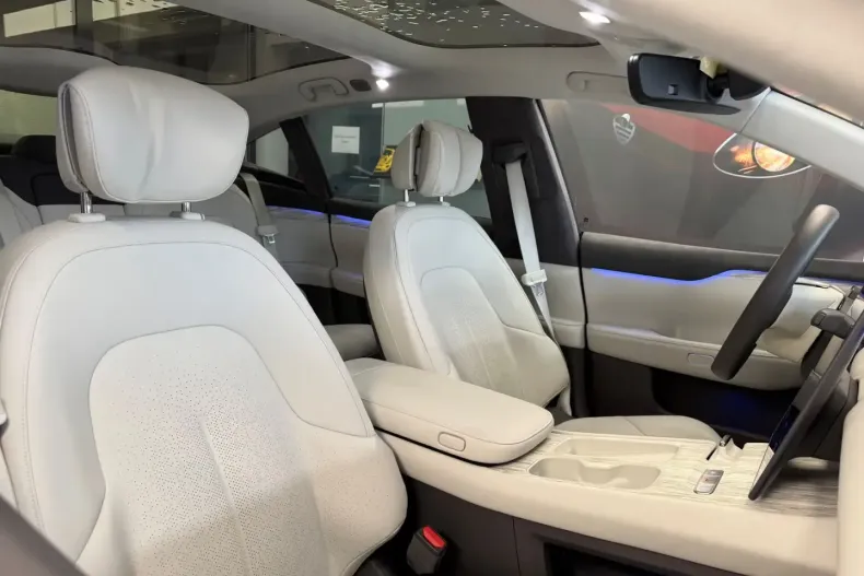 NIO ET7 din 2022 cu 16.800 km - oferta NIO180327 - foto 3