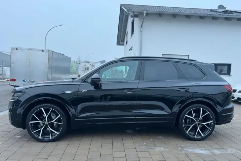 Volkswagen Touareg din 2023 cu 95.400 km - oferta VOL180330 - foto 3