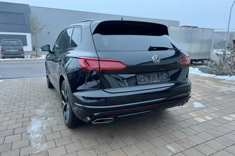 Volkswagen Touareg din 2023 cu 95.400 km - oferta VOL180330 - foto 4