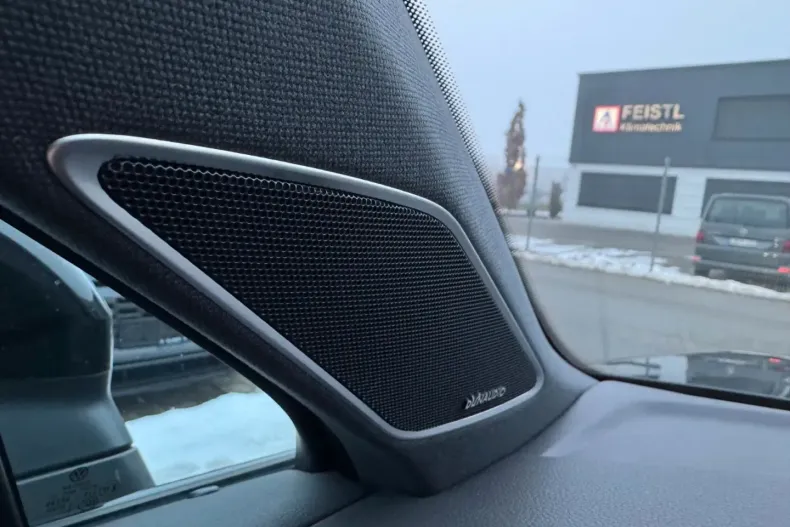 Volkswagen Touareg din 2023 cu 95.400 km - oferta VOL180330 - foto 15