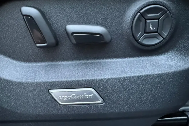 Volkswagen Touareg din 2023 cu 95.400 km - oferta VOL180330 - foto 18