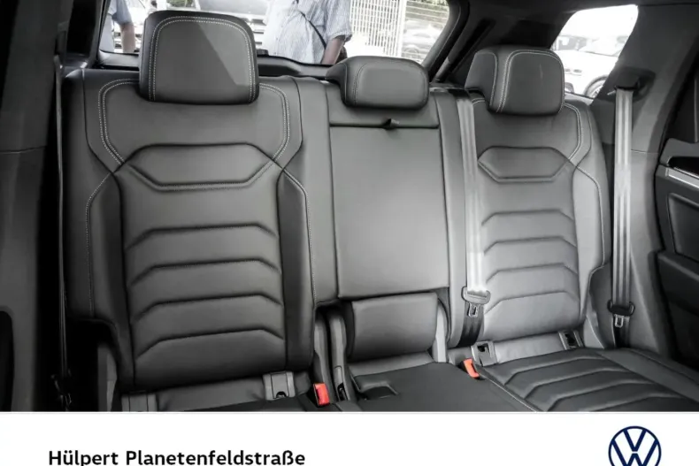 Volkswagen Touareg din 2023 cu 70.089 km - oferta VOL180331 - foto 5