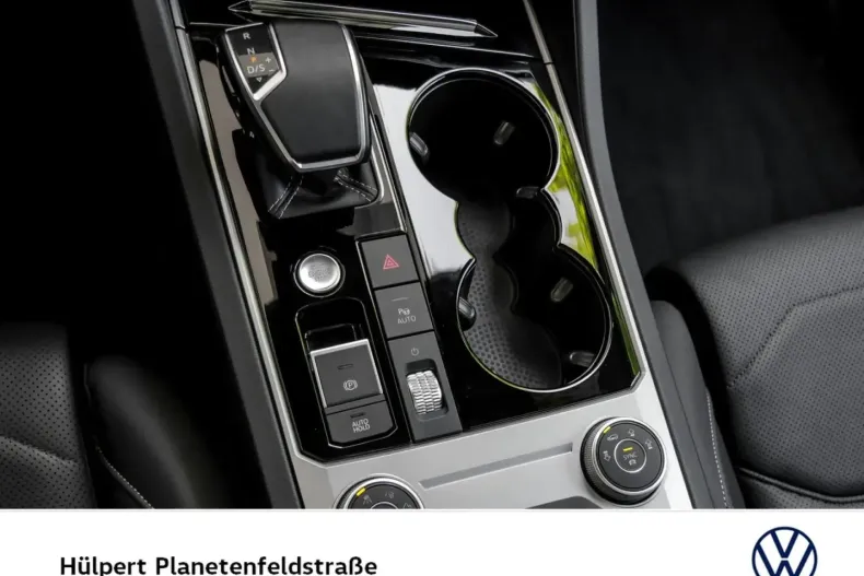 Volkswagen Touareg din 2023 cu 70.089 km - oferta VOL180331 - foto 11