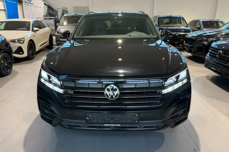 Volkswagen Touareg din 2023 cu 69.204 km - oferta VOL180333 - foto 2