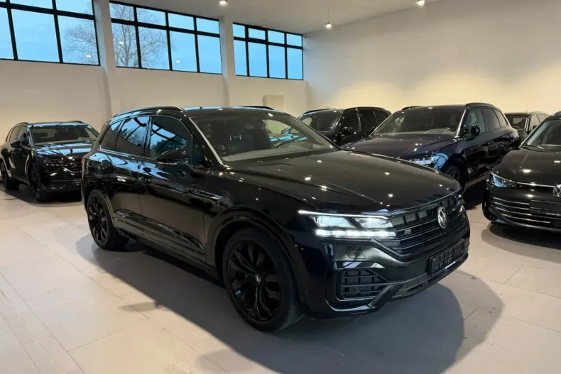 Volkswagen Touareg din 2023 cu 69.204 km - oferta VOL180333 - foto 3