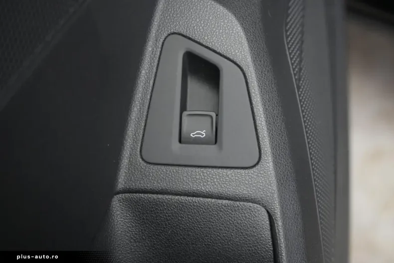 Volkswagen Touareg din 2023 cu 54.000 km - oferta VOL180335 - foto 30