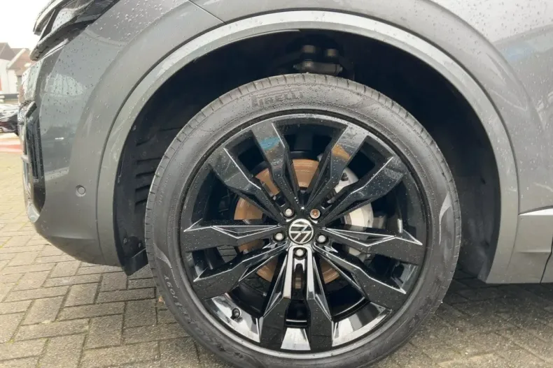 Volkswagen Touareg din 2023 cu 97.475 km - oferta VOL180336 - foto 11