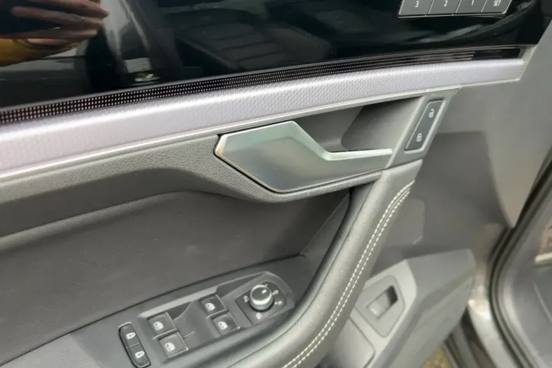 Volkswagen Touareg din 2023 cu 97.475 km - oferta VOL180336 - foto 14