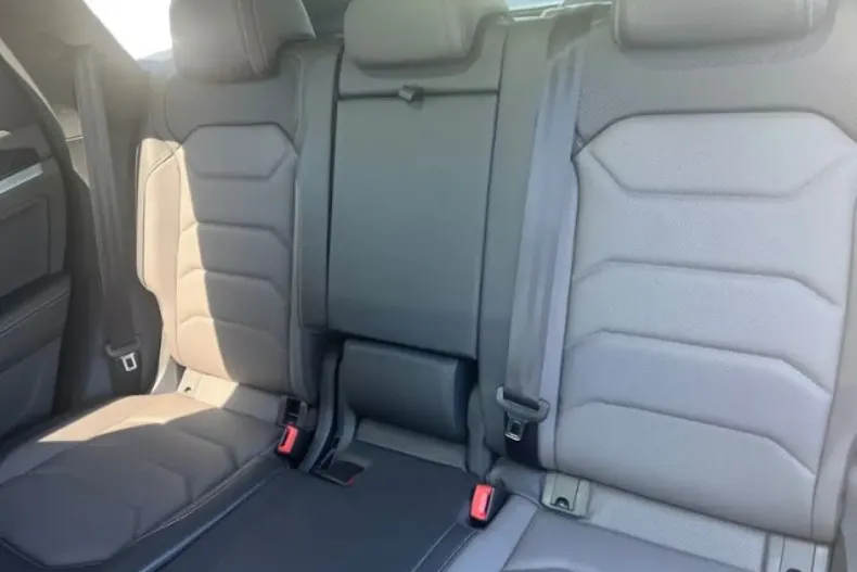 Volkswagen Touareg din 2023 cu 67.700 km - oferta VOL180338 - foto 13